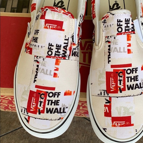 Vans Off The Wall Cream Slip-On Shoes - Picture 6 of 16